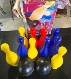 Vintage Childrens Plastic Toy Bowling Set - 9 Pins & 2 Balls with Carry Bag