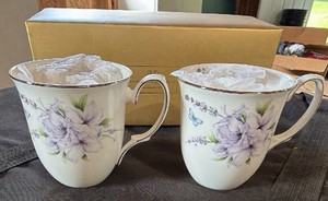 Vintage H.T. Handcraft eliese Fine Bone China Mugs - Set of 2 in Original Box