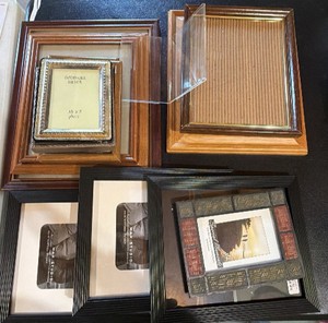 Vintage tabletop and wall-hanging picture frames