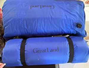 self-inflating camping mattress (2 in lot)