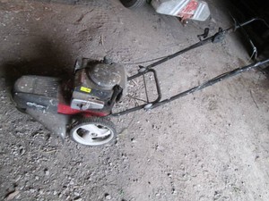 Craftsman 675 series 6.75hp gas powered 190cc 22in weed trimmer