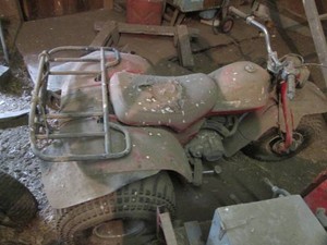 Vintage 1981 Honda 200ATC All-terrain 3-Wheeler ATV (needs a new timing chain and dropped nut removed from engine)
