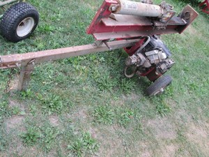 Duerr 20-ton verticalhorizontal gas powered log splitter