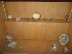 Collection of Geodes plus other decorative rocks and stones