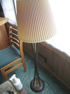 Freestanding wood and metal floor lamp with shade
