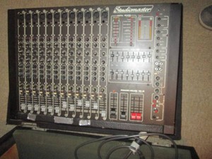Studiomaster Power House 12-2 combination studio and live 16ohm 700w analog and digital mixer with travel case