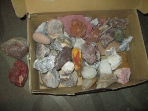 Jasper, geodes, agates and other mineral rocks and stones