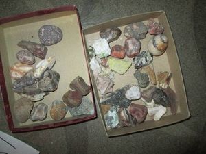 Quartz rocks, raw agates and other mineral stones