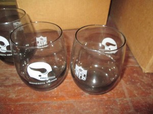 12 pc NFL Minnesota Vikings glassware cups