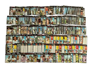 1971 Topps Baseball Set-Builder Lot - Some HOFers, All-Stars, and Commons