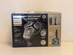 PHILIPS NORELCO SHAVER 8000