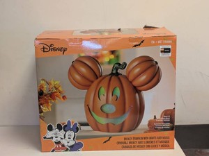 NEW DISNEY MICKEY PUMPKIN WITH LIGHTS AND MUSIC
