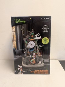 DISNEY TIM BURTONS THE NIGHT BEFORE CHRISTMAS CLOCK TOWER WITH LIGHTS AND MUSIC