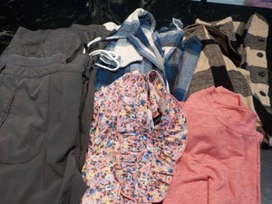 6 Womens Clothing size ML