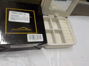 2 Jewelry Boxes
