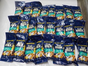 24 Planters 2.0 Bags Trail Mix