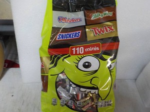30.63 oz Bag 110 Minis Candy