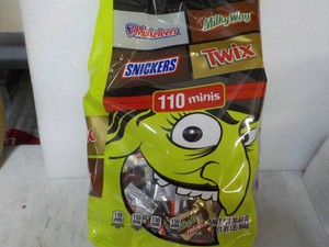 30.63 oz Bag 110 Minis Candy