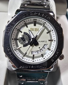 BIBI Luxury Mens Sport Quartz Watch  Silver Tone Bracelet  White Dial  Model K7059  New in Box