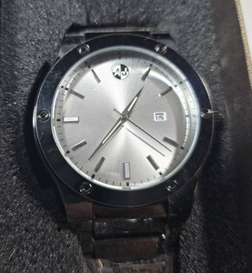 AJ Mens Classic Dress Watch  Silver Sunburst Dial  Black Stainless Steel Bracelet  45mm  New in Box