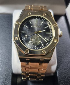 Montres Carlo Mens Gold-Tone Watch  Textured Black Dial  New in Gift Box
