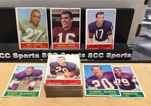 (54) 1964 Philadelphia Football Cards Stars, Vikings & More
