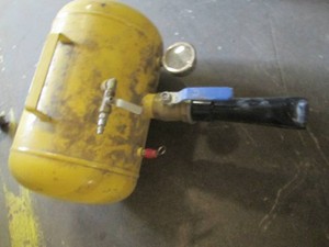 Portable air pressure tank