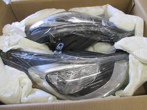 Headlight assembly left and right side for unknown vehicle