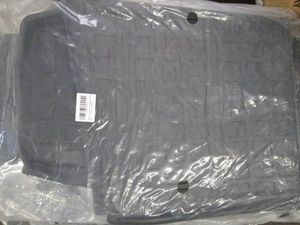 Toyota Rav-4 trunk mat