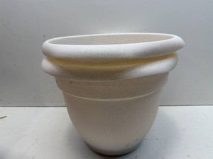 2 plastic pots, 17 inch diameter
