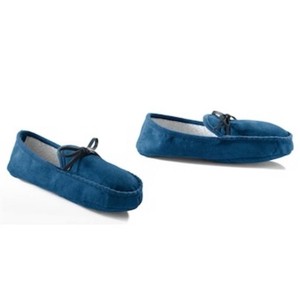 Size L Womens Faux-Leather Moccasin Slipper