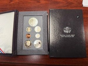 1989-S Congressional Silver Prestige Mint Set in Original U.S. Mint Package  with COA - Greysheet Wholesale Value is $59.10