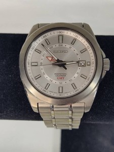Rare Seiko SBQJ017 Mens Travel Watch