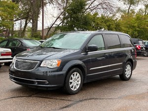 2014 CHRYSLER TOWN AND COUNTRY TOURING 154k Miles (NO RESERVE)