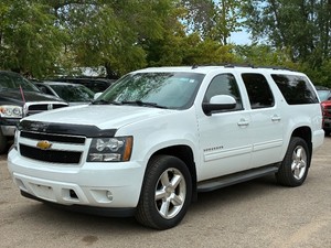 2012 CHEVROLET SUBURBAN LT  1 Owner  4X4  No Accidents  3rd Row Seating (NO RESERVE)