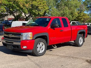2009 CHEVROLET SILVERADO 1500 LT 4x4  No Accidents Reported (NO RESERVE)