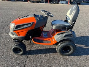 BRAND NEW 2026 HUSQVARNA TS140X LAWN TRACTOR