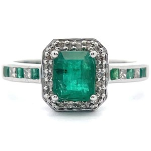 Natural Emerald & Natural Diamond Geometric Halo Channel Ring VIDEO