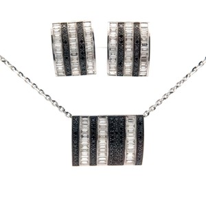 3.68 Carat Natural White & Fancy Black Diamond Pendant Necklace & Earrings Set in 18K White Gold $29,970 Appraisal VIDEO