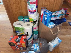 Lot of Assorted Household Supplies Bounty Ziploc Hefty Clorox