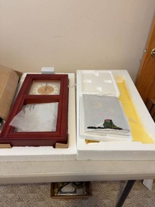 New Old Stock Decorative Framed Wall Clock w Bird Art Panel Box