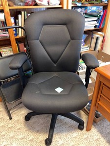 Black Upholstered Swivel Office Task Chair w Adjustable Arms