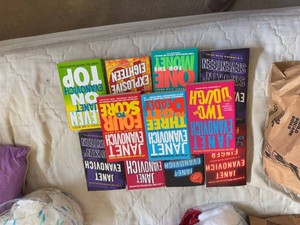 Lot of Janet Evanovich Stephanie Plum Paperback Novels Mixed Titles