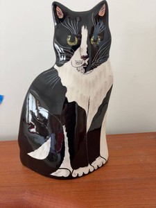 Cats by Nina Nina Lyman Tuxedo Cat Ceramic Figurine Doorstop