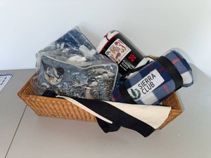 Lot of Assorted Fleece Throws WSU Tote Bag & Bird Tapestry Pouch