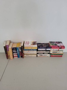 Assorted Fiction & Nonfiction Book Lot Fern Michaels Grisham Clancy
