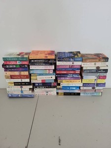 Lot of Romance Paperback Novels Nora Roberts Danielle Steel Fern Michaels