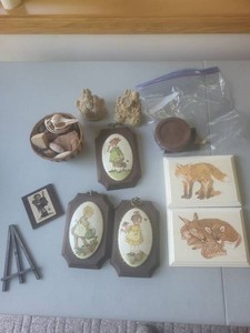 Vintage Mixed Wall Decor & Figurine Lot Napcow Plaques Basket Shells