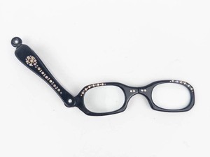 Folding Rhinestone Eyeglasses With Star Detail