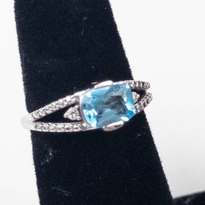 Blue Topaz Sterling Silver Ring Size 7